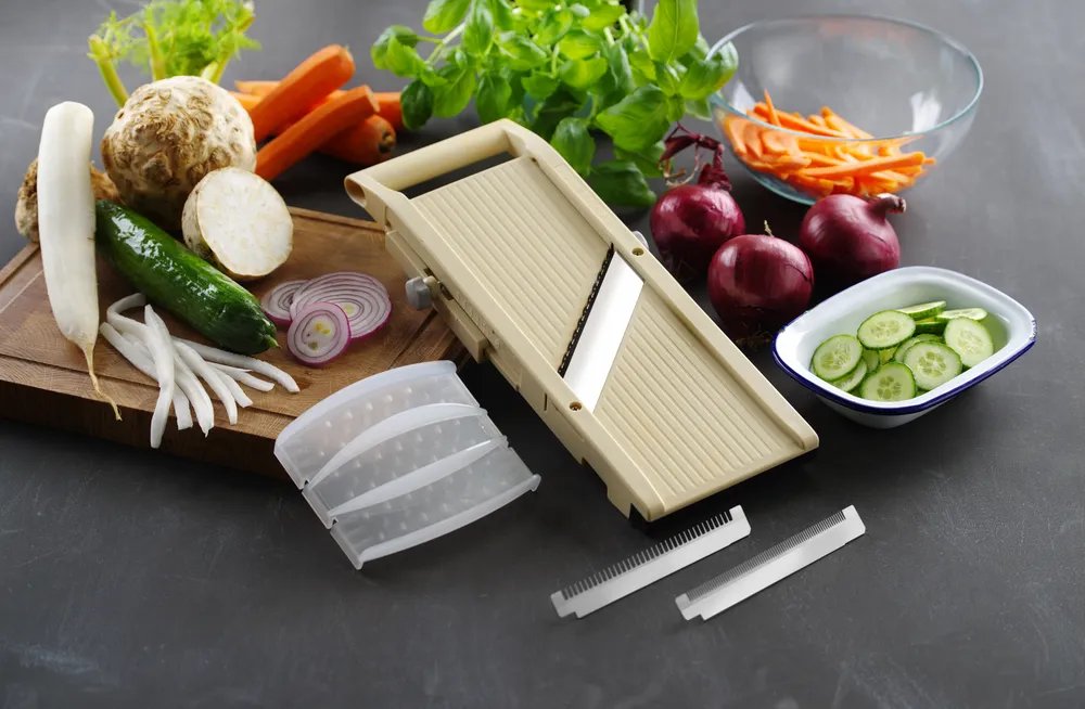 Japanische Mandoline Shōgun, 380x158x(H)47mm