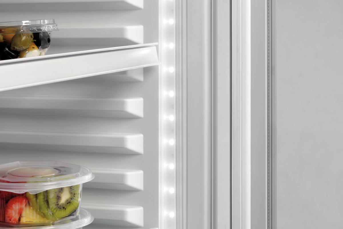 Glastürenkühlschrank 326