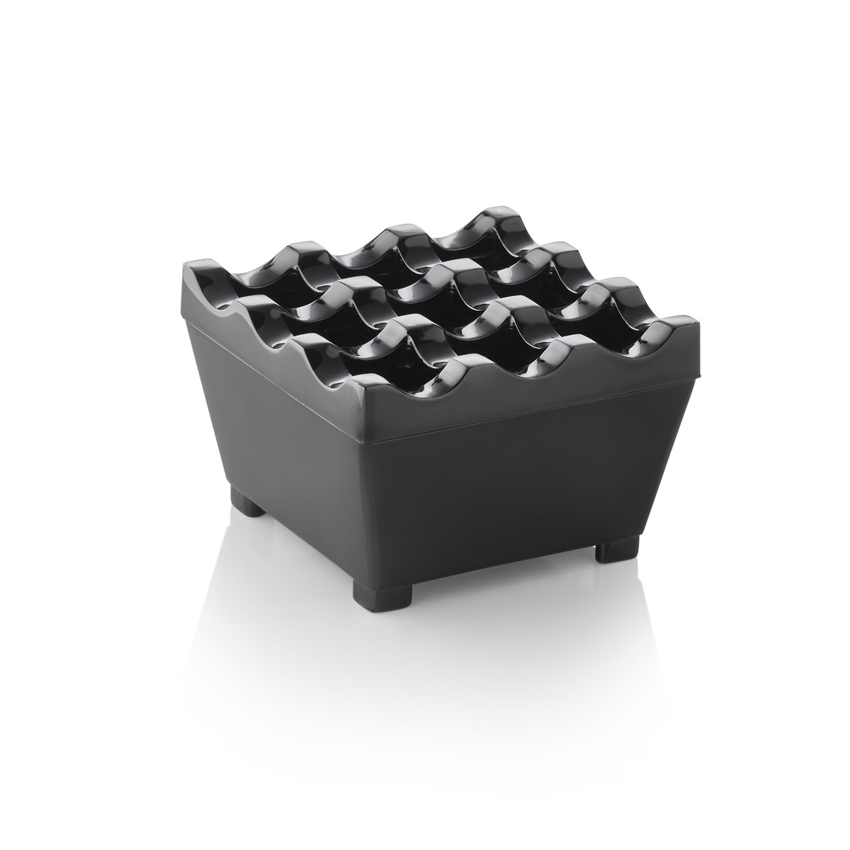 Windaschenbecher, 7,5 x 7,5 x 4,5 cm, schwarz verchromt, Zinkguss Windaschenbecher, 7,5 x 7,5 x 4,5 cm, schwarz verchromt, Zinkguss