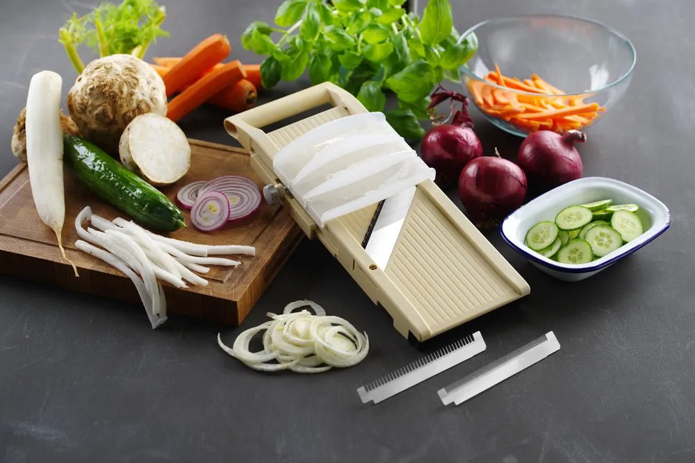 Japanische Mandoline Shōgun, 380x158x(H)47mm