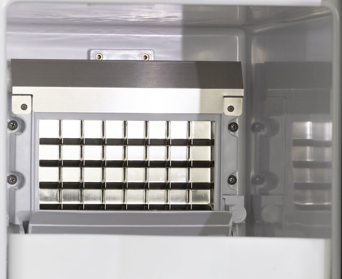 EiswürfelbereiterModellEB30IN