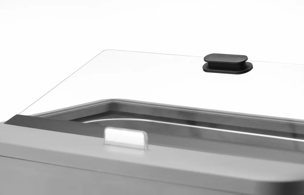 Chafing Dish UNIQ, Weiß, 220-240V/700W, 607x402x(H)245mm Chafing Dish UNIQ, Weiß, 220-240V/700W, 607x402x(H)245mm