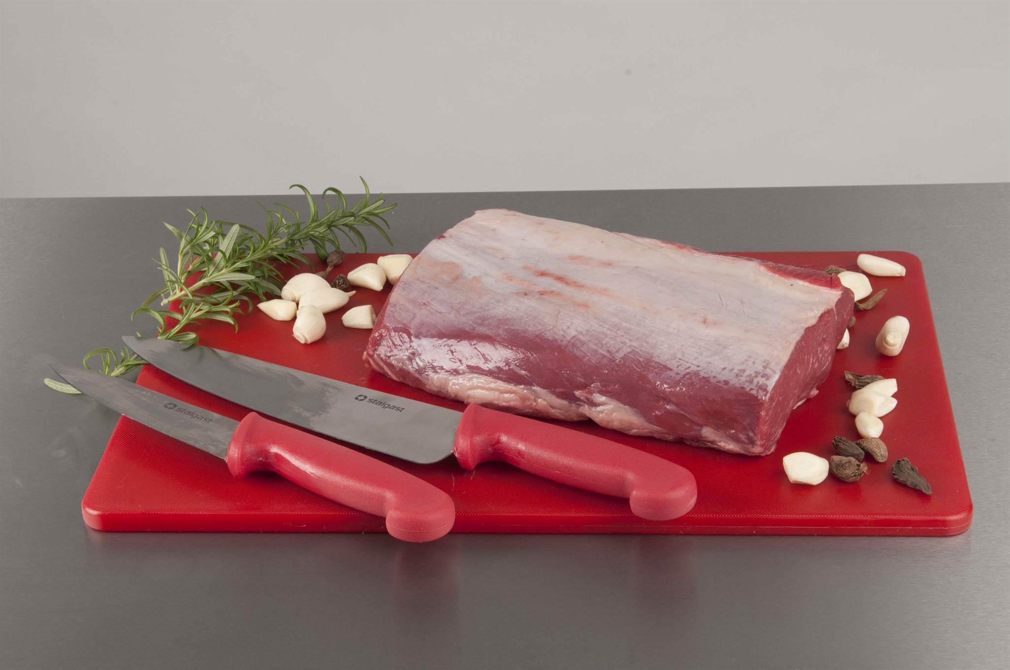 Schneidbrett, HACCP, Farbe rot, 450 x 300 x 13 mm (BxTxH) Schneidbrett, HACCP, Farbe rot, 450 x 300 x 13 mm (BxTxH)