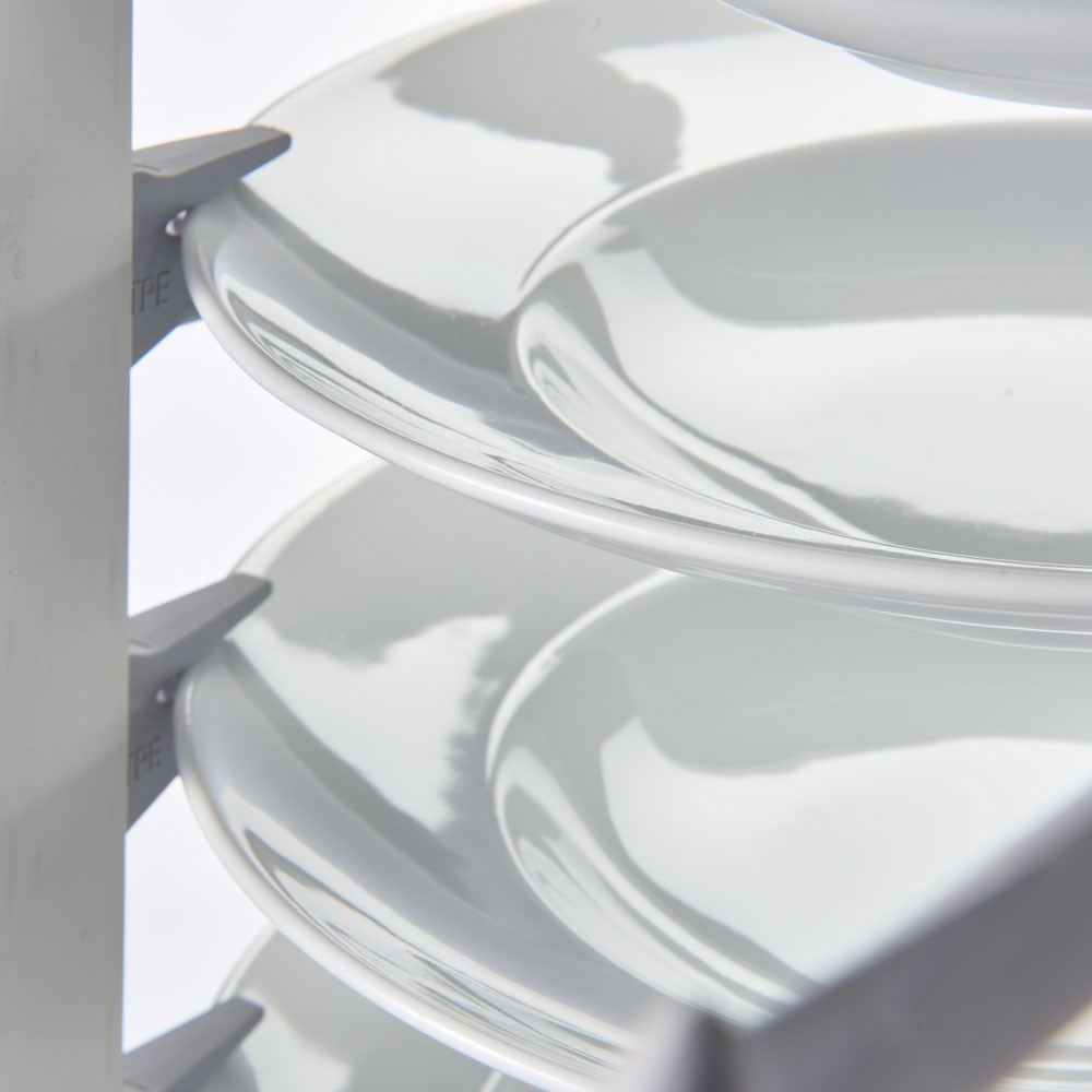 Tellerwagen für bis zu 80 Teller Tellerwagen für bis zu 80 Teller