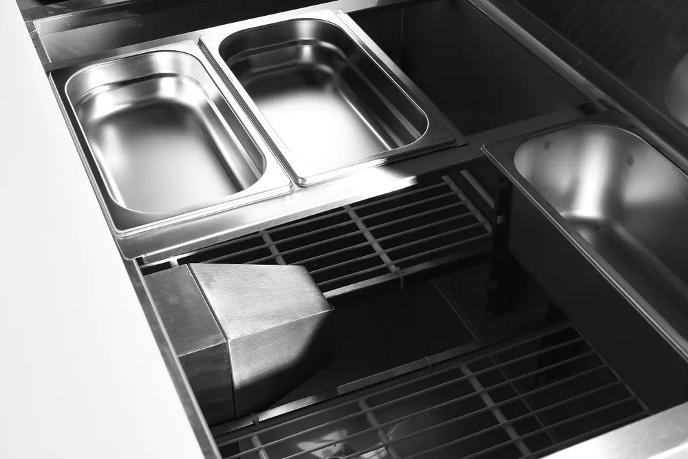 Saladette, zweitürig 300L, Arktic, 230V/310W, 912x702x(H)888mm Saladette, zweitürig 300L, Arktic, 230V/310W, 912x702x(H)888mm