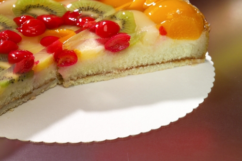 100 Tortenunterlagen, Pappe "pure" rund Ø 28 cm weiss mit gezacktem Rand 9000 Tortenunterlagen, Pappe "pure" rund Ø 28 cm weiss mit gezacktem Rand