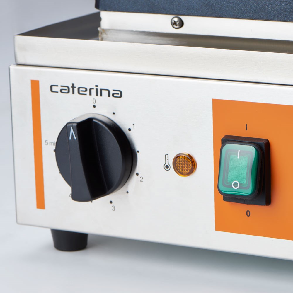 Waffeleisen CATERINA, antihaftbeschichtete Platte, 320x380x240 mm, 1,5 kW 230 V Waffeleisen CATERINA, antihaftbeschichtete Platte, 320x380x240 mm, 1,5 kW 230 V