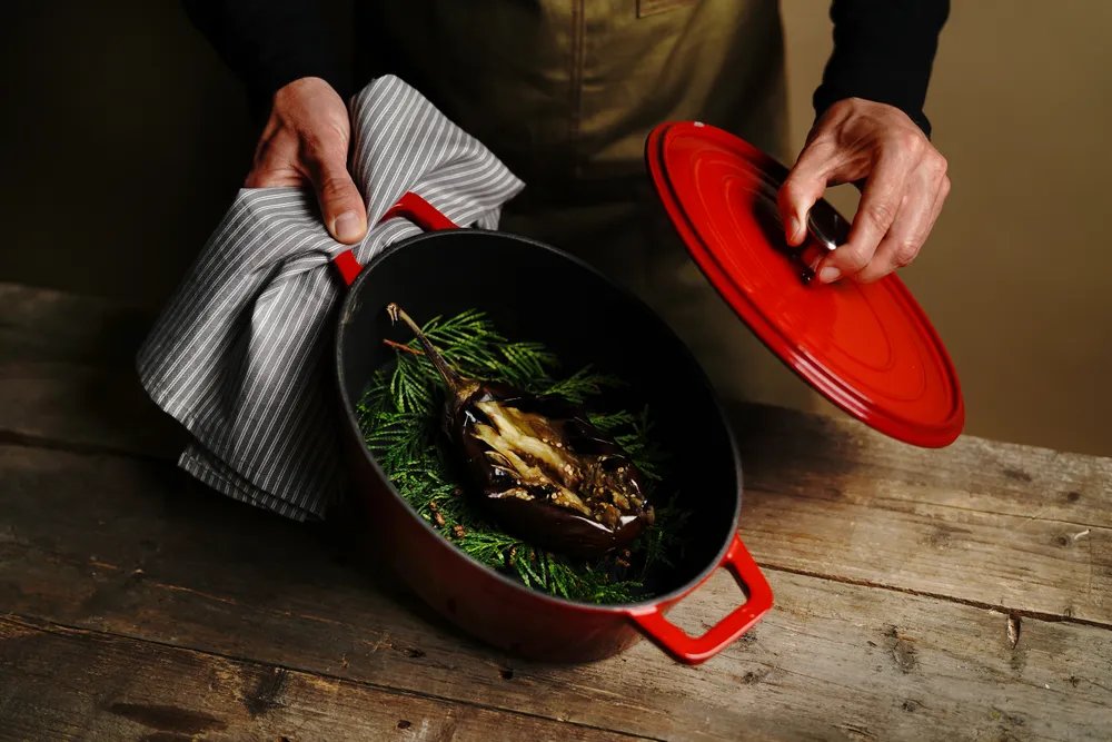 Emaillierter Gusseisentopf, 4,4L, Rot, 365x290x(H)115mm Emaillierter Gusseisentopf, 4,4L, Rot, 365x290x(H)115mm