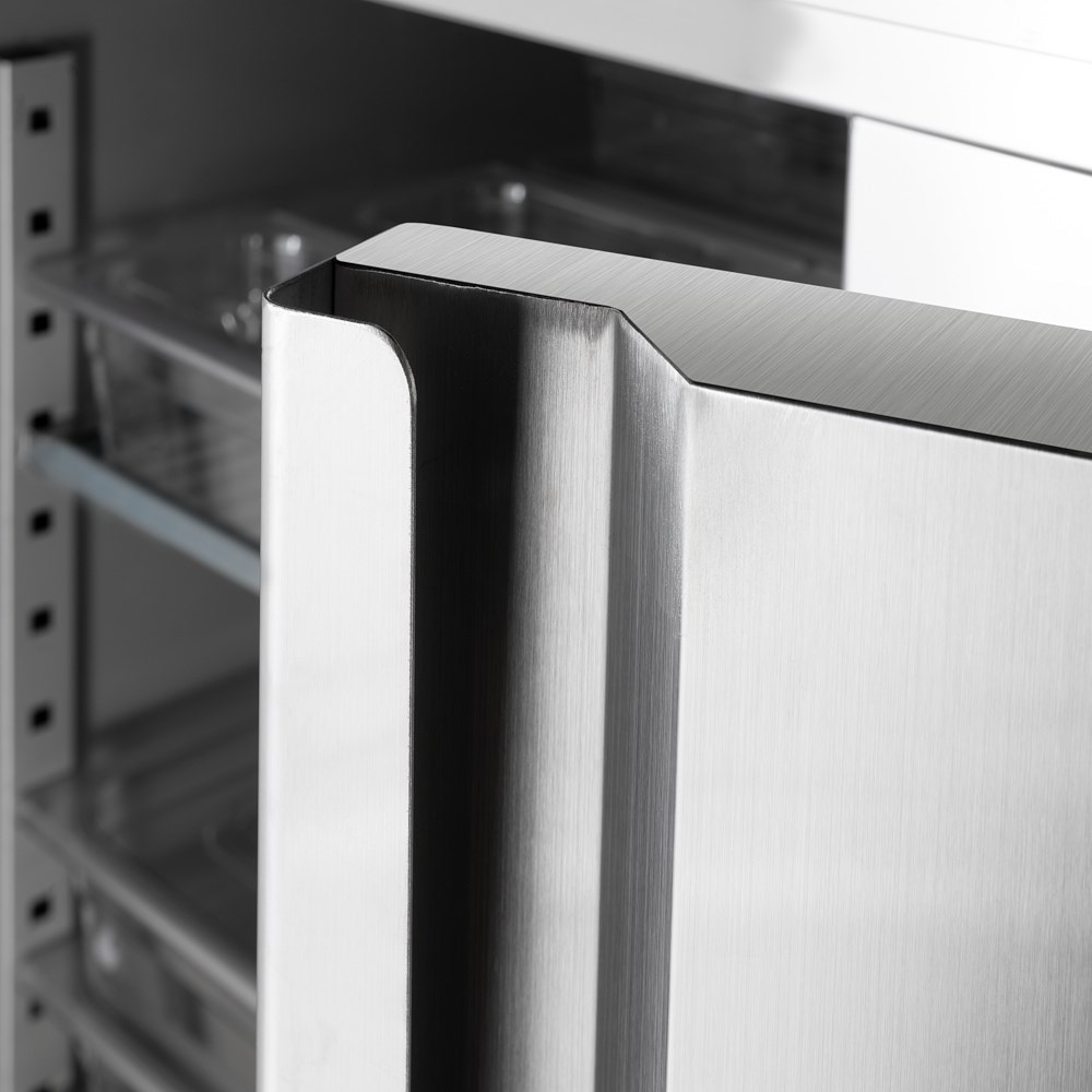 Starline Doppeltür-Tiefkühlschrank mit Rädern, GN 2/1