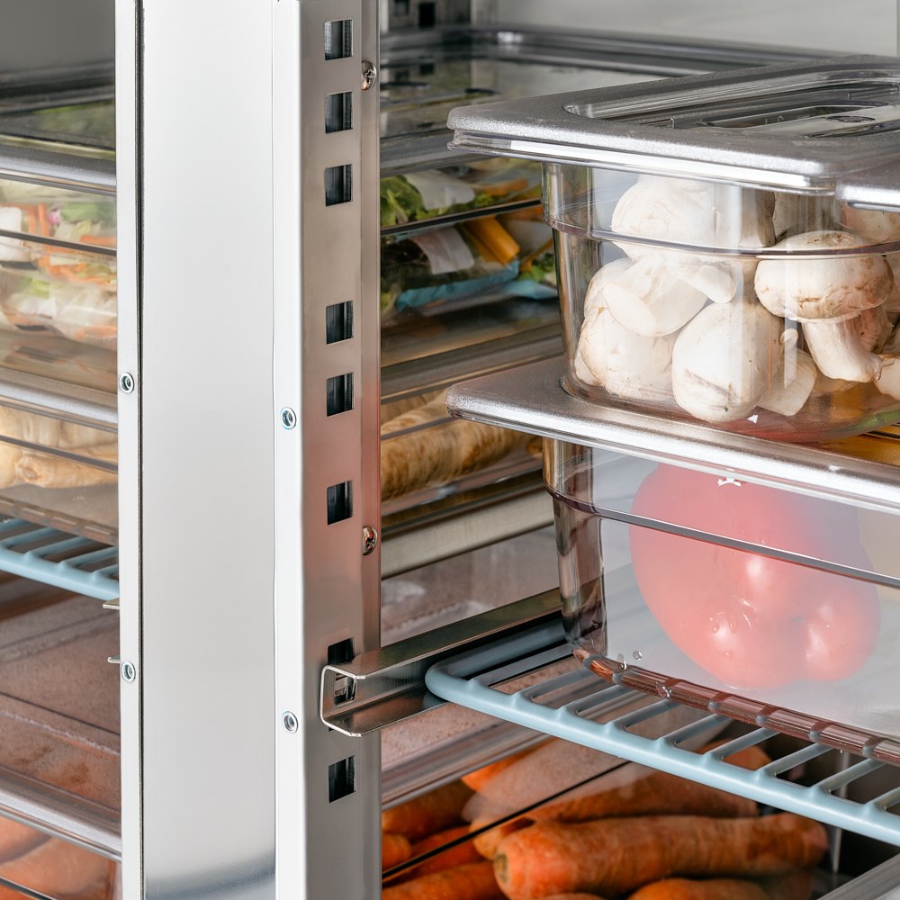 Starline Kühltisch, 3-türgig, GN 1/1 Tiefkühltisch mit 3 Türen, GN 1/1, 1795x700x850 (BxTxH), ohne Aufkantung