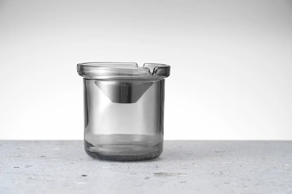 Aschenbecher mit Trichter, ⌀98x(H)99mm