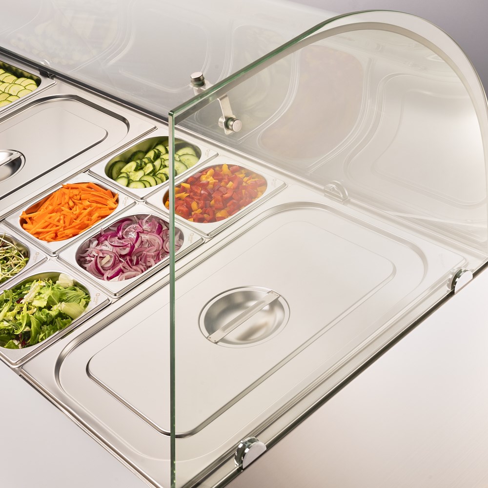 Starline Saladette mit Glasabdeckung, 3-türig, 16x GN 1/4 Starline Saladette mit Glasabdeckung, 3-türig, 16x GN 1/4