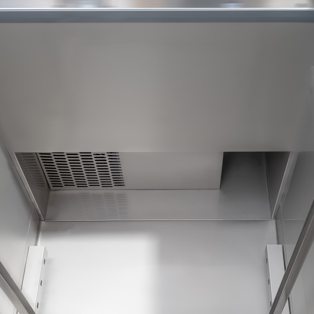 Starline Kühlschrank mit Rädern, GN 2/1 Edelstahl Tiefkühlschrank mit Rädern, GN 2/1, 740x830x2010 mm (BxTxH), 650 L