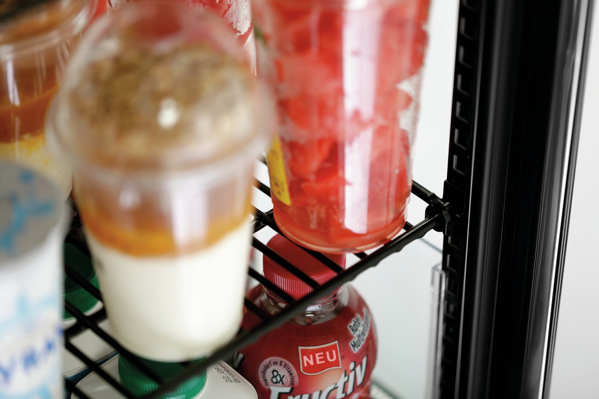 Mini-Kühlvitrine 98L-SW