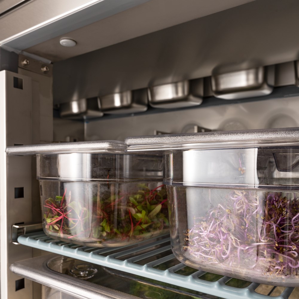 Starline Vorbereitungstisch, 2-türig, 5x GN 1/6 Saladette, 2-türig, GN 1/1, Aufnahme 5x GN 1/6, 900x700x1000 mm (BxTxH)