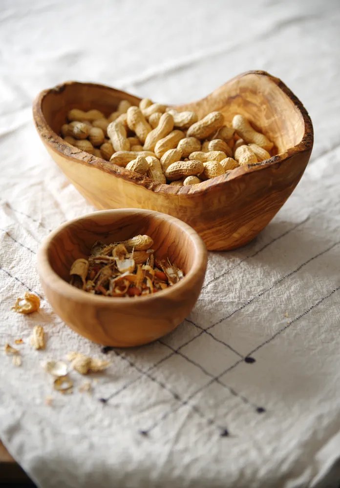 Dekorative Schale aus Olivenholz, 300x190x(H)110mm