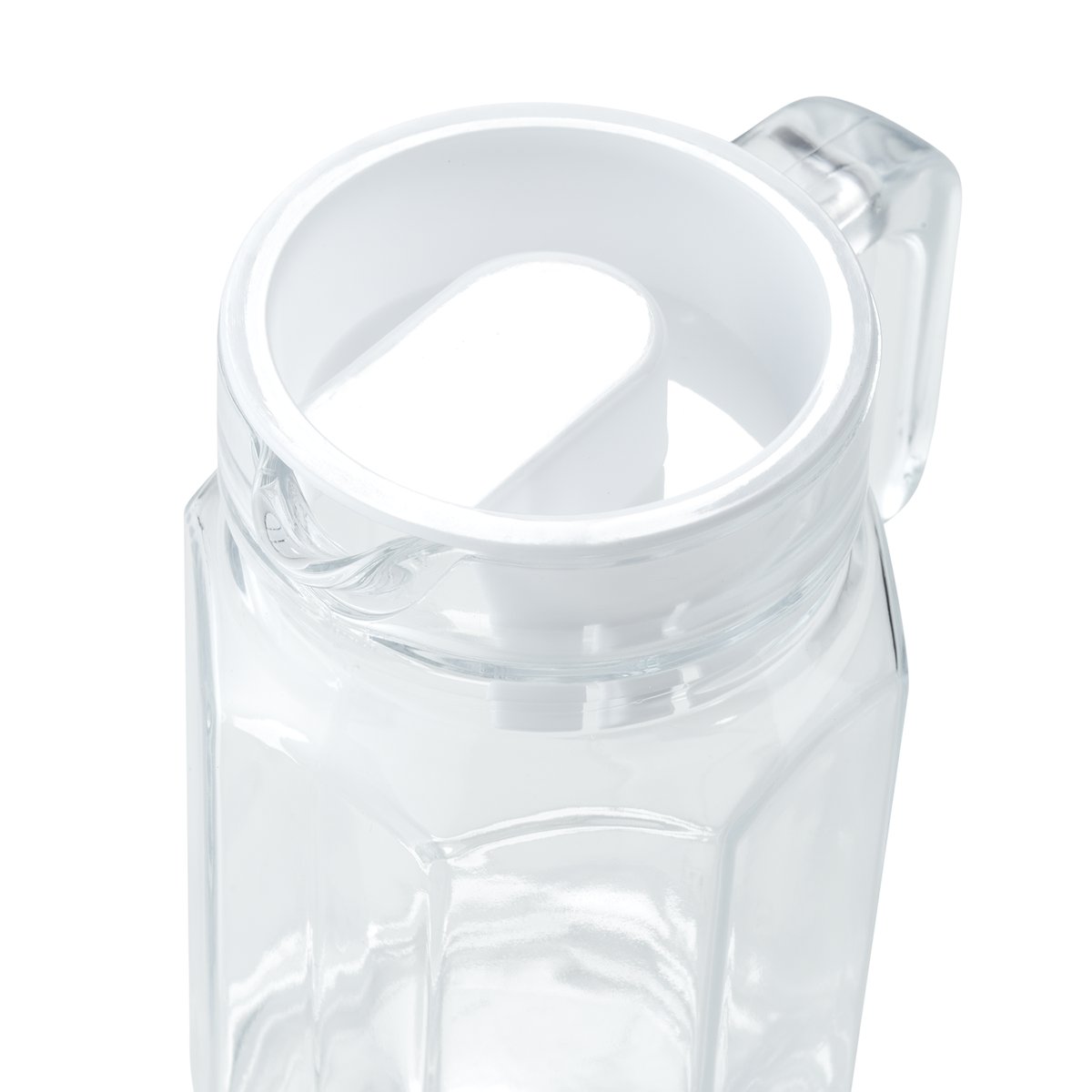 Krug mit Kunststoffdeckel, 1 ltr., Ø 8,3 cm, (H) 26 cm Krug mit Kunststoffdeckel, 1 ltr., Ø 8,3 cm, (H) 26 cm