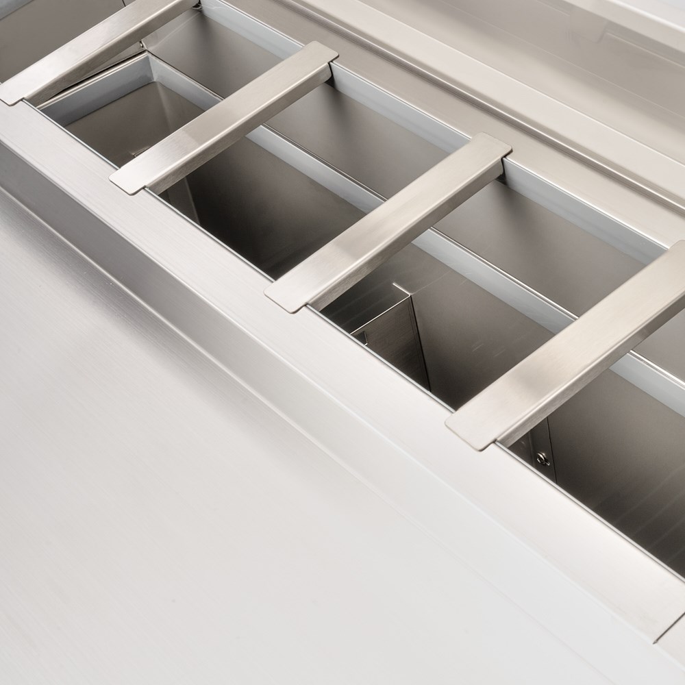 Starline Vorbereitungstisch, 2-türig, 5x GN 1/6 Saladette, 2-türig, GN 1/1, Aufnahme 5x GN 1/6, 900x700x1000 mm (BxTxH)