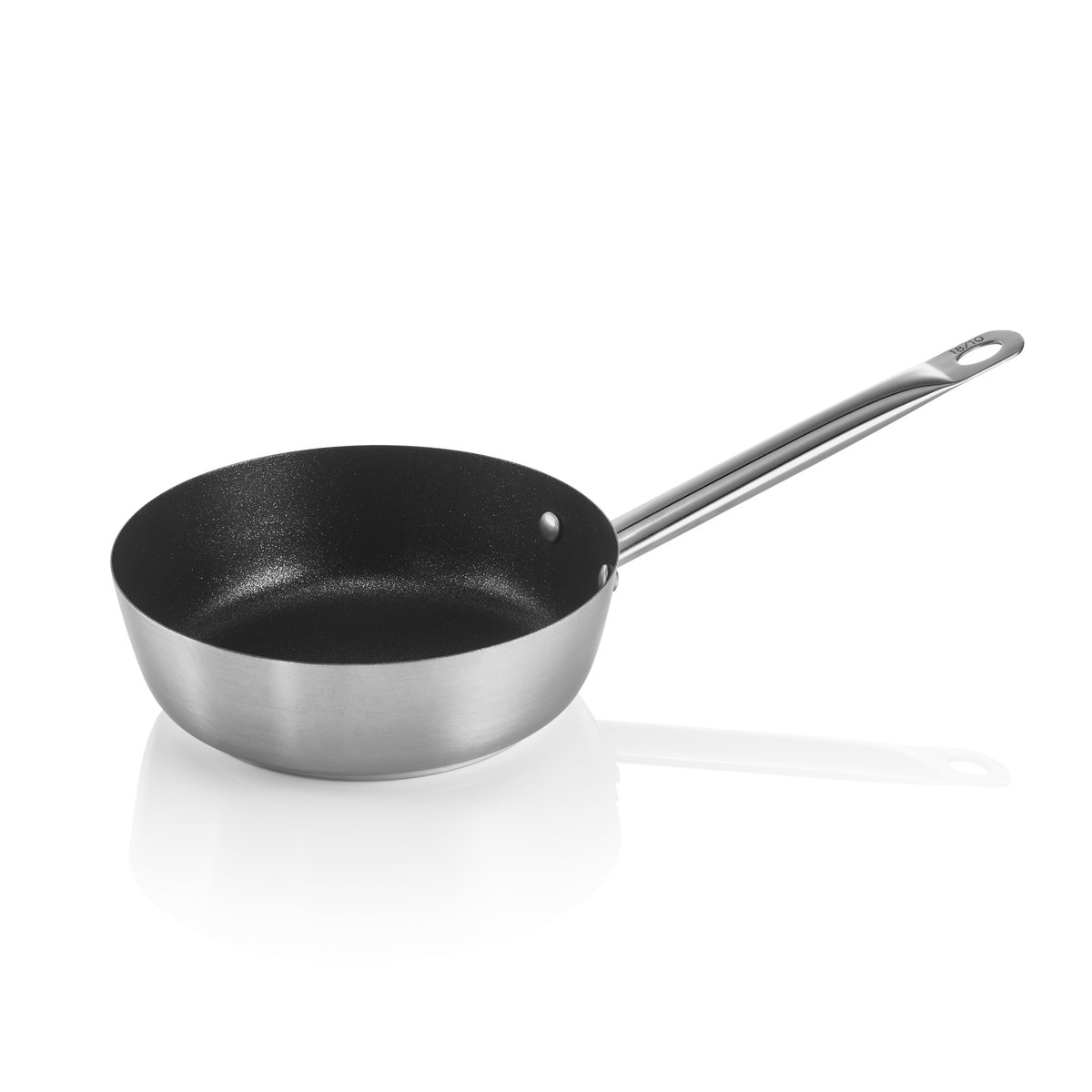 Sauteuse 1,5 L, Ø 20 cm Sauteuse 1,5 L, Ø 20 cm