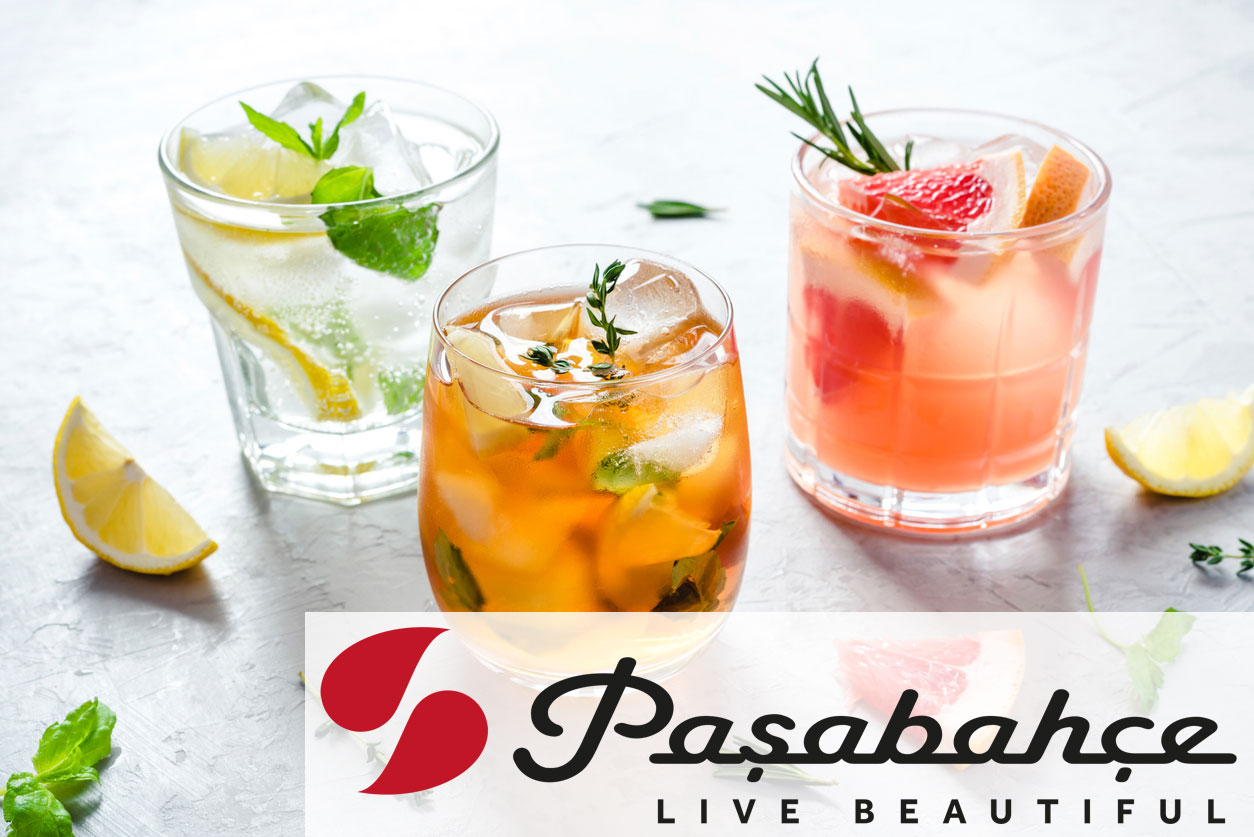 Glaeser mit Limonade gefüllt´