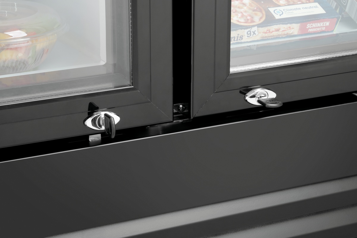 Kühl-/Gefrierkombination 820L Kühl-/Gefrierkombination 820L