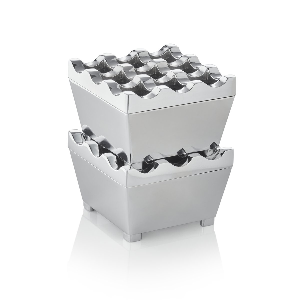 Windaschenbecher, 7,5 x 7,5 x 4,5 cm, verchromt, Zinkguss Windaschenbecher, 7,5 x 7,5 x 4,5 cm, verchromt, Zinkguss