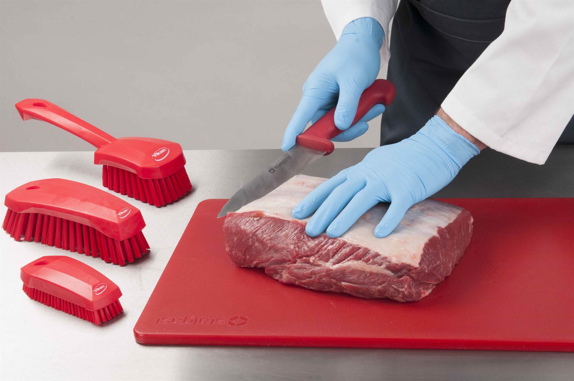 Schneidbrett, HACCP, Farbe rot, 450 x 300 x 13 mm (BxTxH) Schneidbrett, HACCP, Farbe rot, 450 x 300 x 13 mm (BxTxH)