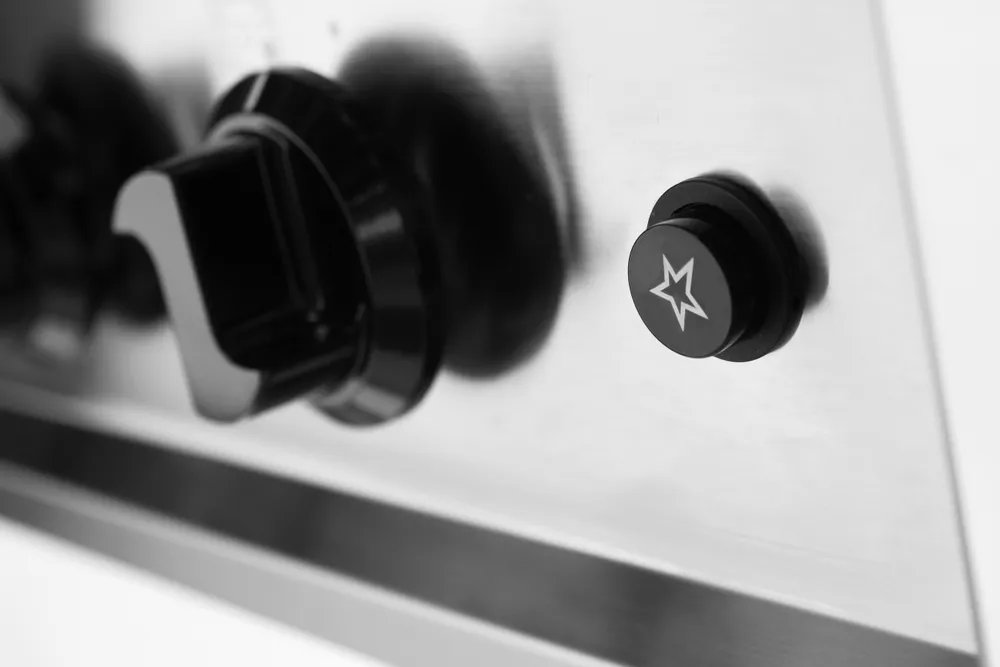 Gasherd - 5 Kochfelder, offener Unterbau, Kitchen Line, 14,3kW, 900x640x(H)910mm Gasherd - 5 Kochfelder, offener Unterbau, Kitchen Line, 14,3kW, 900x640x(H)910mm